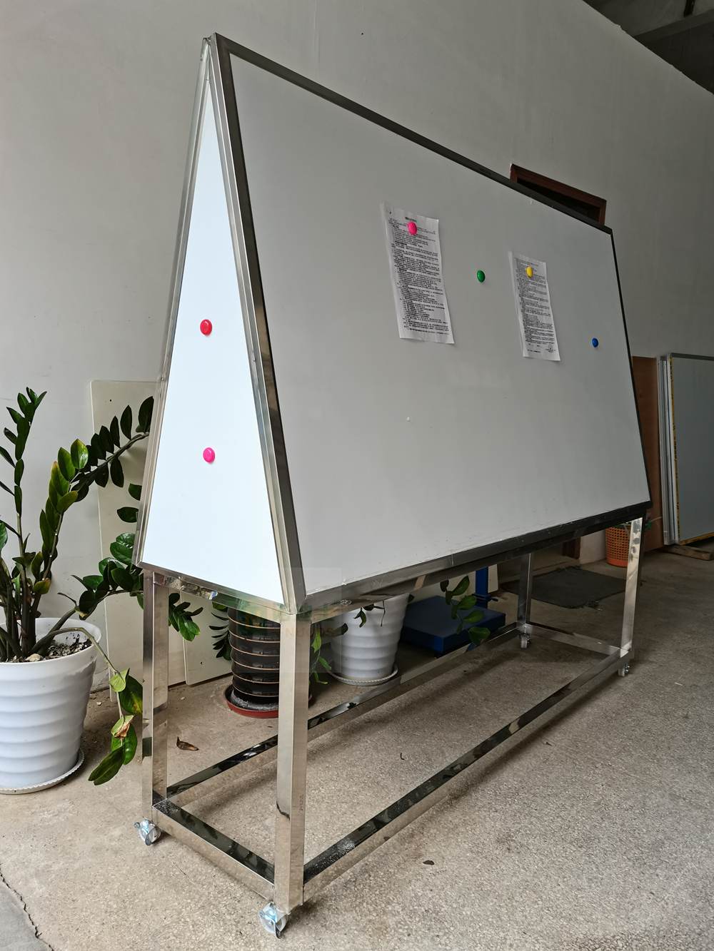 廠家訂制活動不銹鋼架白板帶架多面白板架梯形白板架帶滑輪